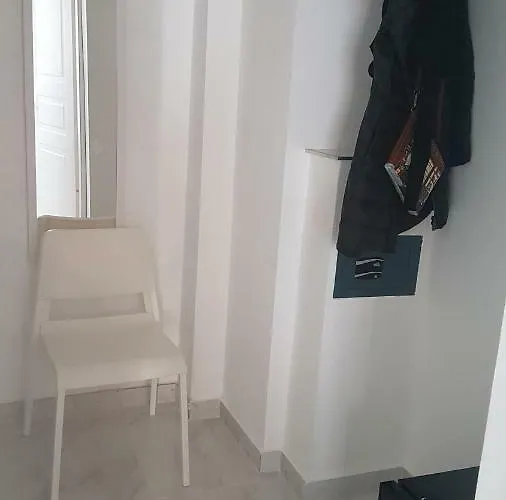 Scuto 게스트하우스 4*